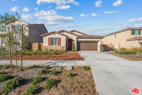Photo of 2735 Moonshimmer Street, Hemet, CA 92543 (MLS # 26686301)