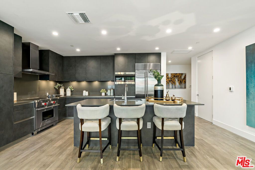 Photo of 728 N Sweetzer Avenue #208, West Hollywood, CA 90069 (MLS # 25575817)