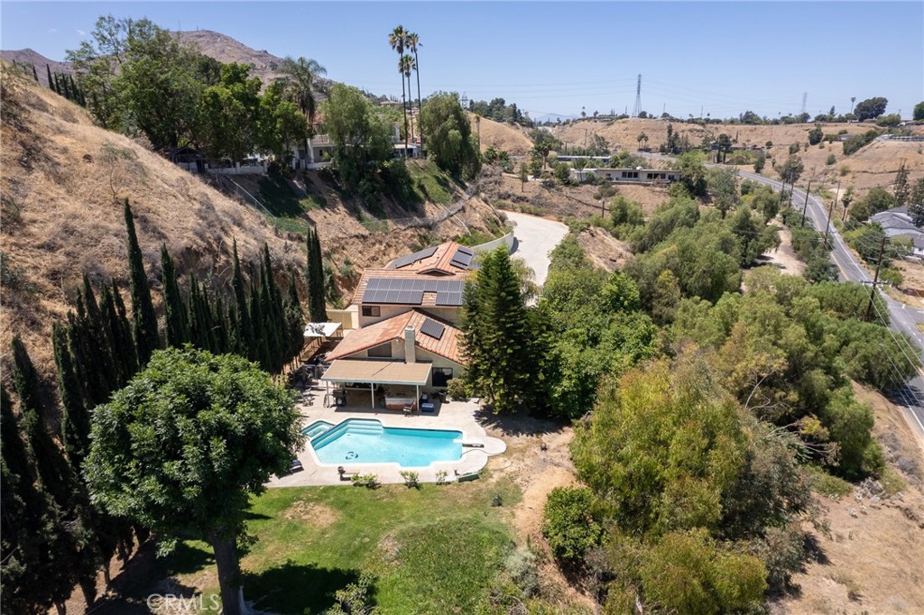 1815 Hilltop