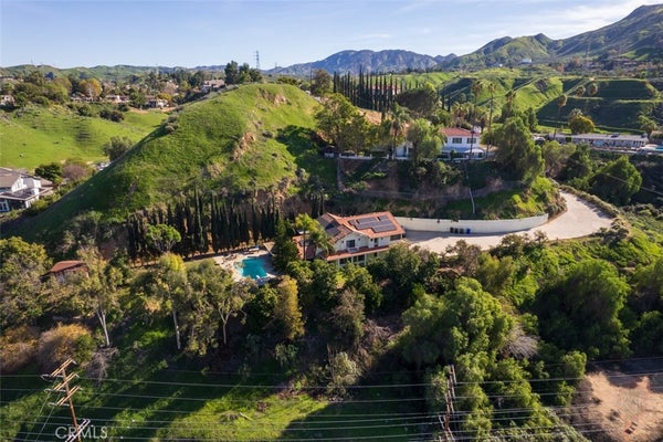 1815 HILLTOP DR, COLTON, CA 92324 - Image 2efe4f8a913c30024ea4625128b571ed/1658990276