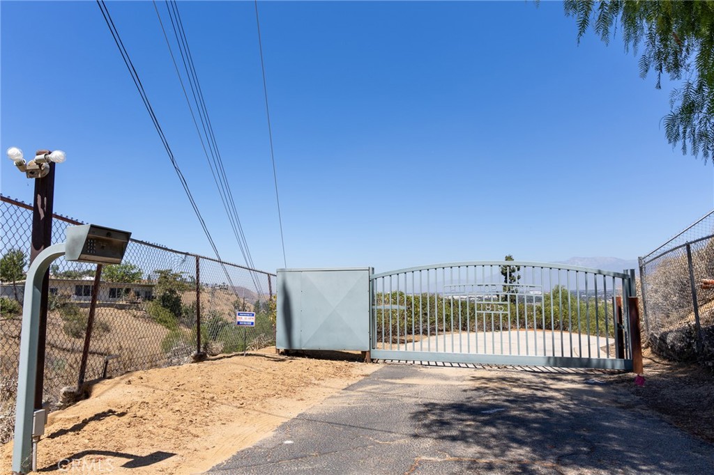 1815 Hilltop