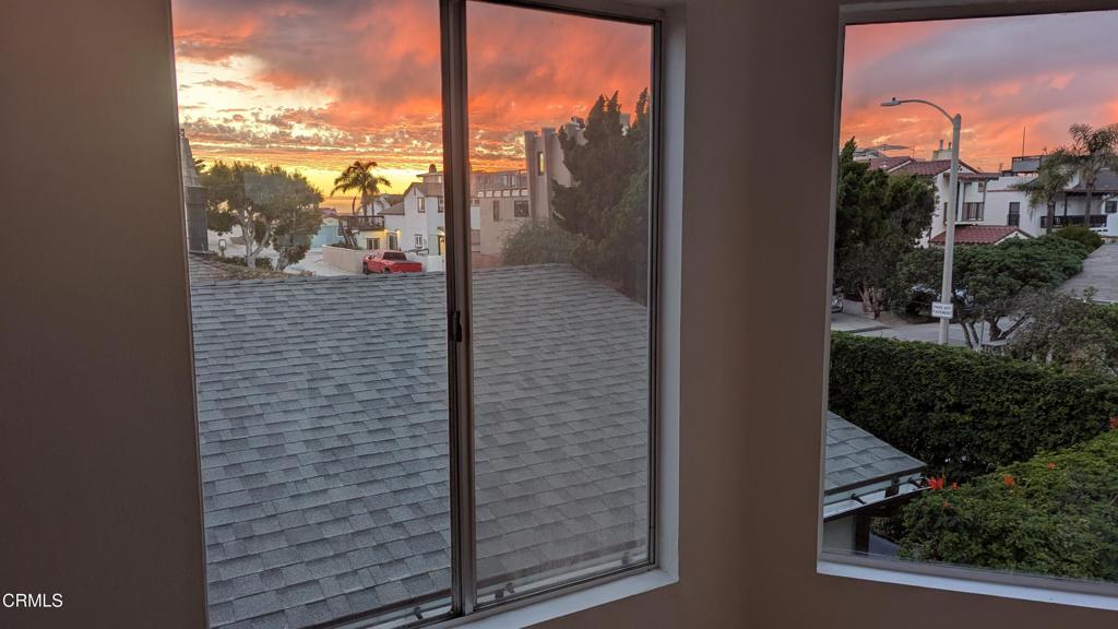 Oxnard, California, 93035, United States, 3 Bedrooms Bedrooms, ,3 BathroomsBathrooms,Residential,Active,2025180
