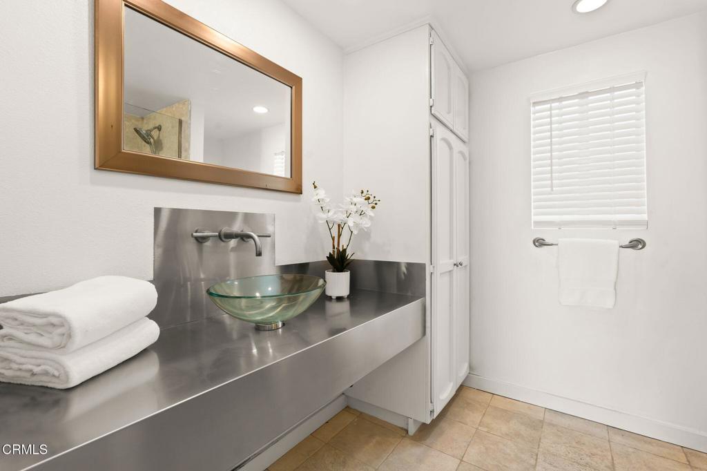 Oxnard, California, 93035, United States, 3 Bedrooms Bedrooms, ,3 BathroomsBathrooms,Residential,Active,2025180