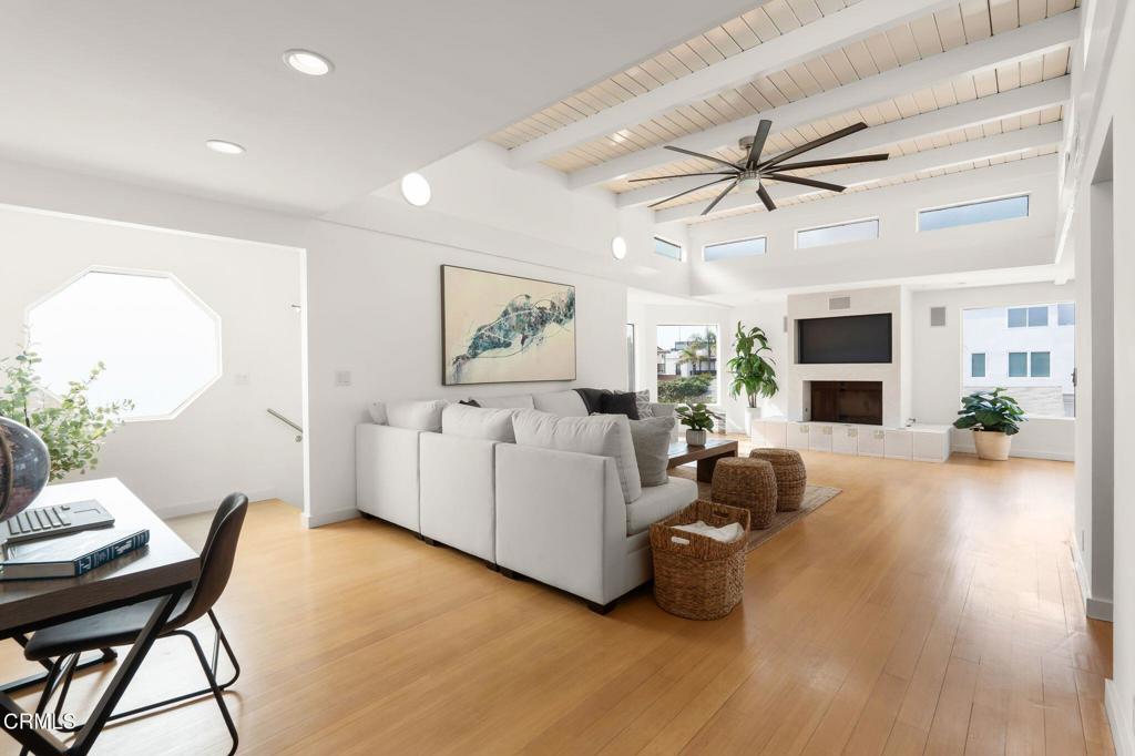Oxnard, California, 93035, United States, 3 Bedrooms Bedrooms, ,3 BathroomsBathrooms,Residential,Active,2025180