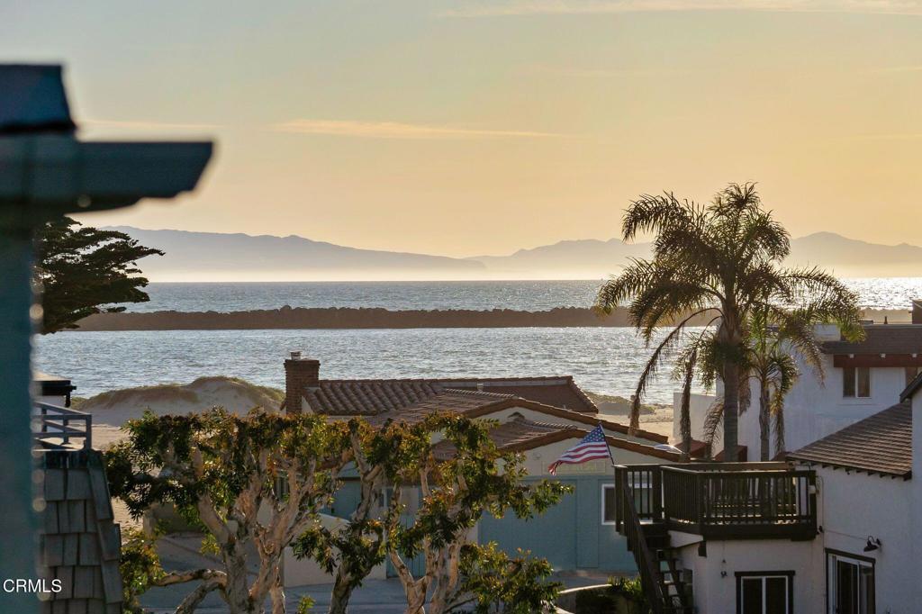 Oxnard, California, 93035, United States, 3 Bedrooms Bedrooms, ,3 BathroomsBathrooms,Residential,Active,2025180