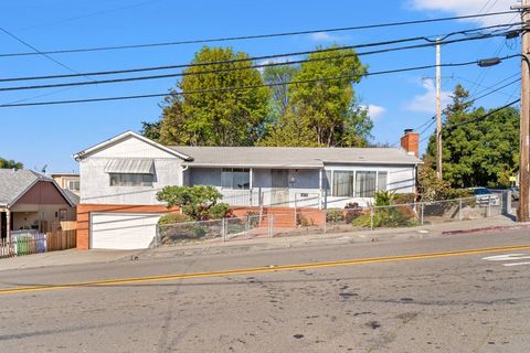 Photo of 1591 159Th Ave Ave, San Leandro, CA 94578 (MLS # 41122901)