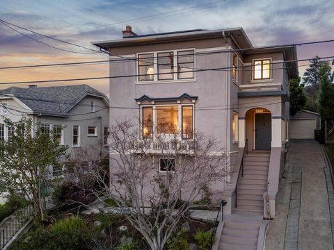 Photo of 5460 5460 Carlton St St, Oakland, CA 94618 (MLS # 41123272)