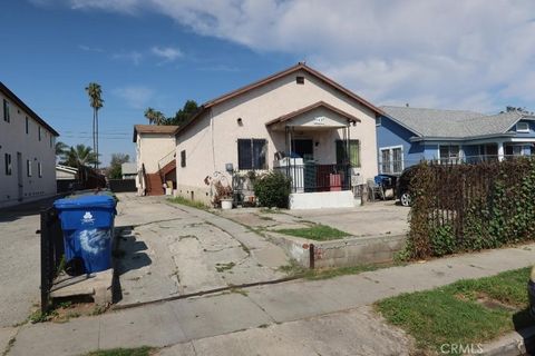 Photo of 343 W 77th Street, Los Angeles, CA 90003 (MLS # MB26068652)