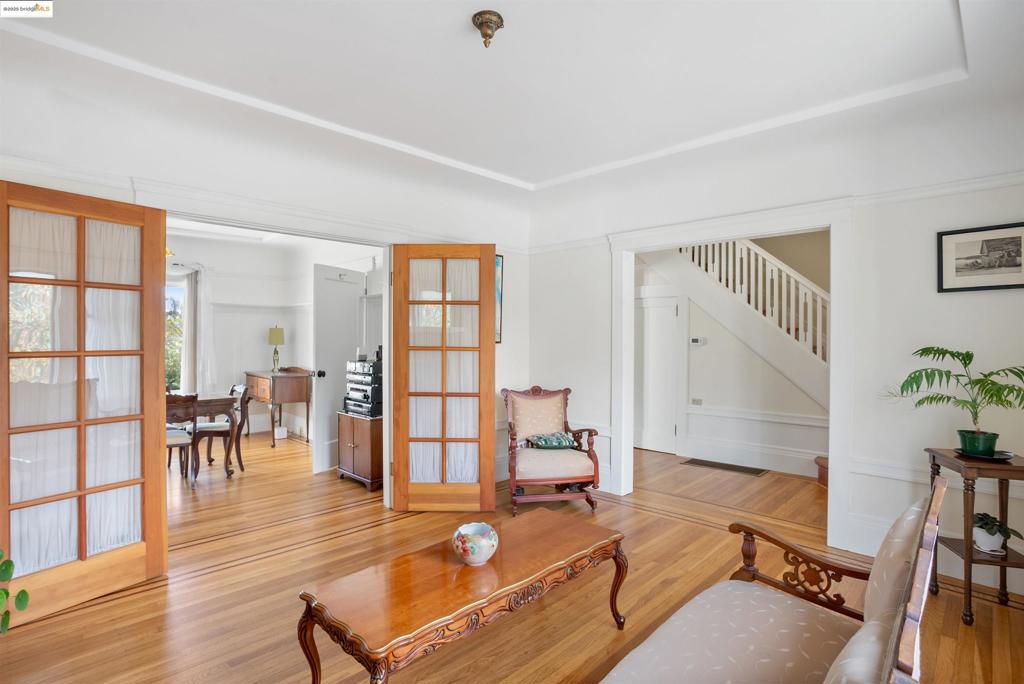 MISSION DISTRICT - Residential