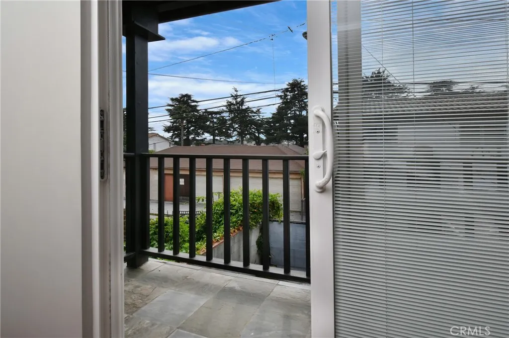 Culver City, California 90232, United States, 5 Bedrooms Bedrooms, ,5 BathroomsBathrooms,Residential,Active,243169