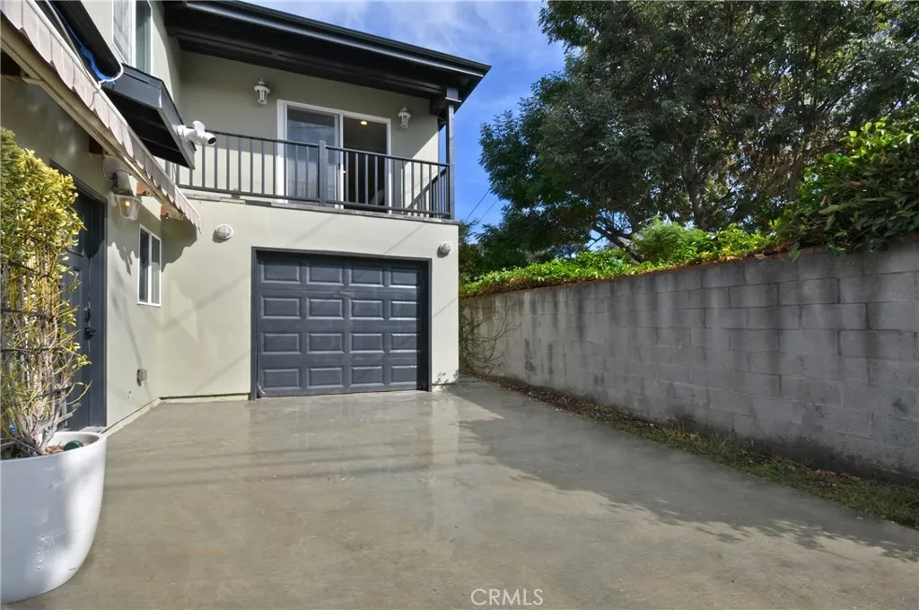 Culver City, California 90232, United States, 5 Bedrooms Bedrooms, ,5 BathroomsBathrooms,Residential,Active,243169