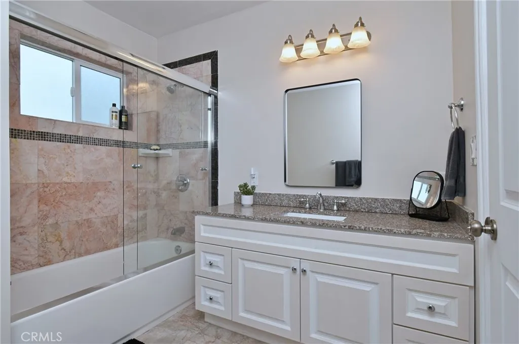 Culver City, California 90232, United States, 5 Bedrooms Bedrooms, ,5 BathroomsBathrooms,Residential,Active,243169