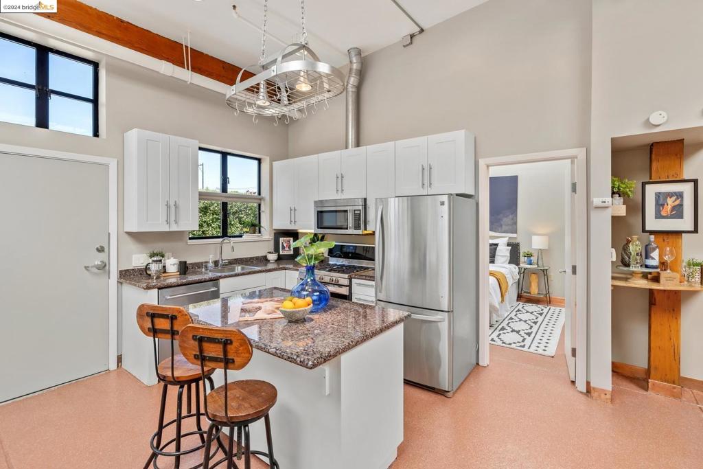 FRUITVALE - Residential