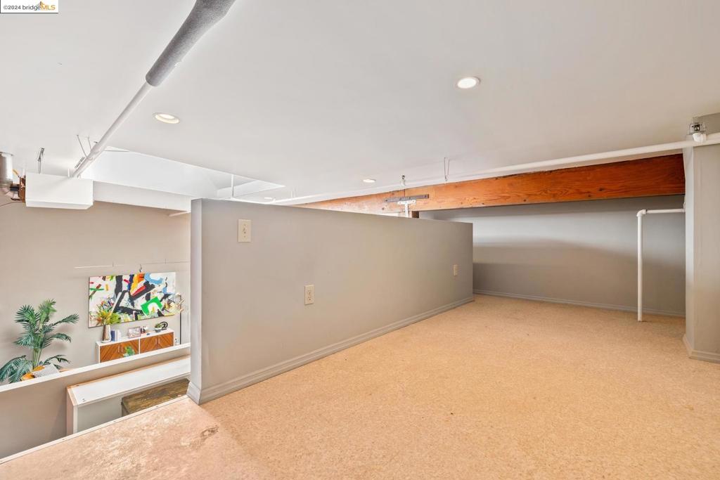 FRUITVALE - Residential