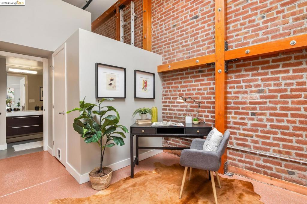 FRUITVALE - Residential