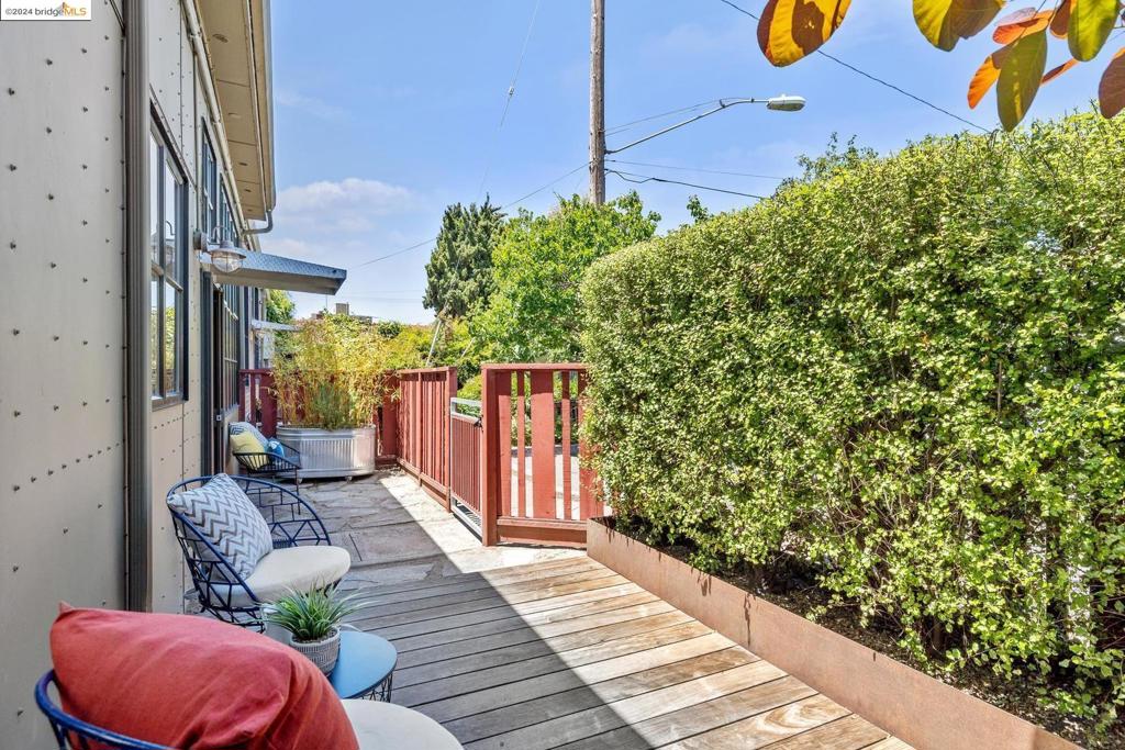 FRUITVALE - Residential