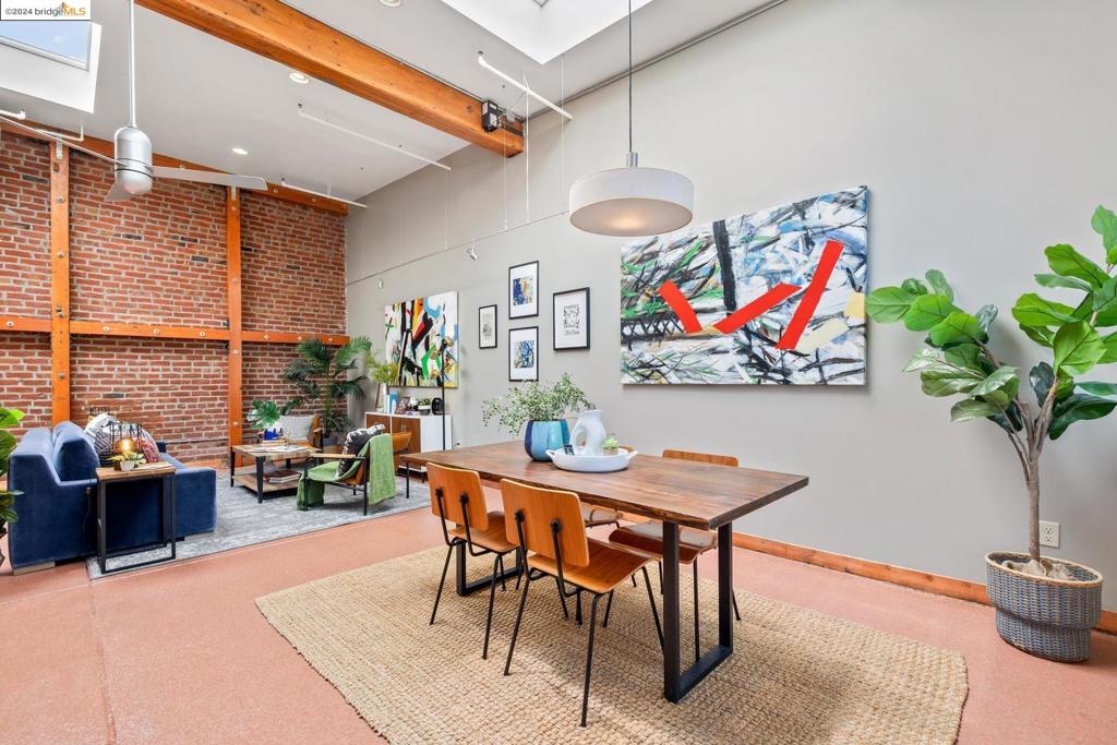 FRUITVALE - Residential