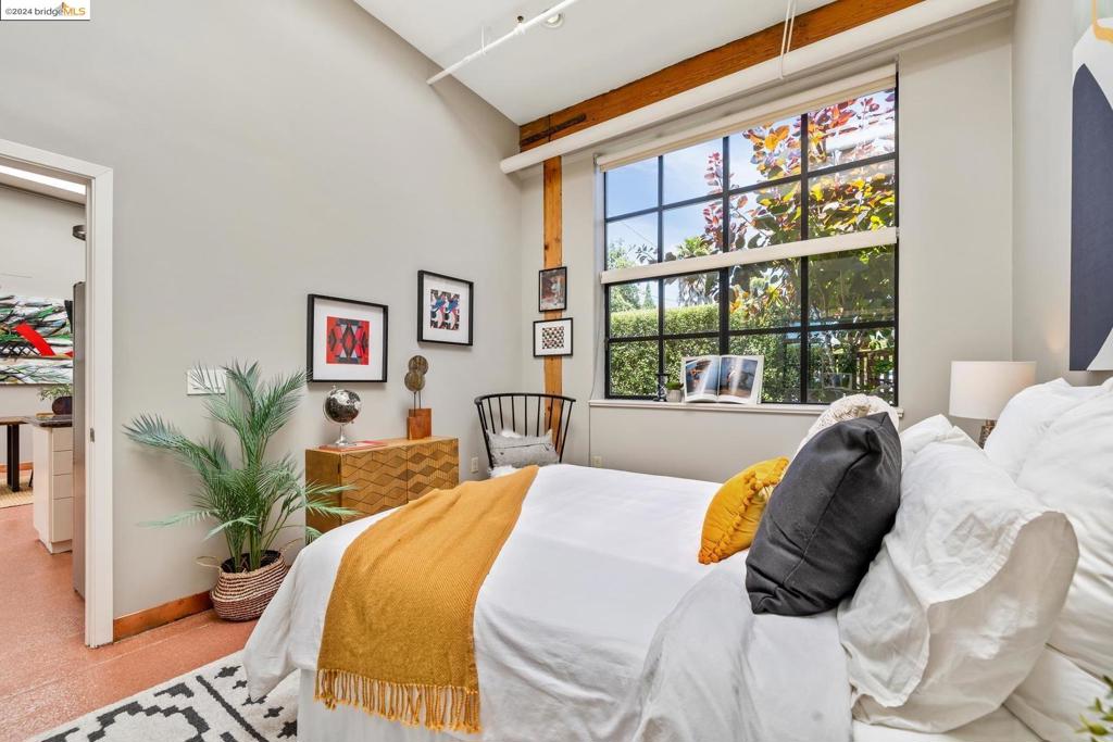 FRUITVALE - Residential