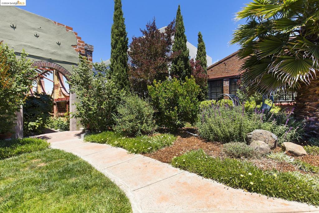 FRUITVALE - Residential