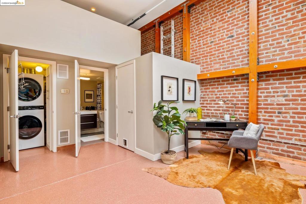 FRUITVALE - Residential