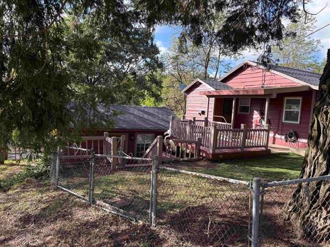 Photo of 2506 C St, Julian, CA 92036 (MLS # 260008866SD)