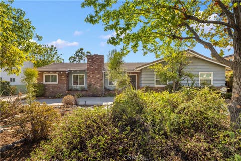 Photo of 1121 Highland Oaks Drive, Arcadia, CA 91006 (MLS # AR26178383)