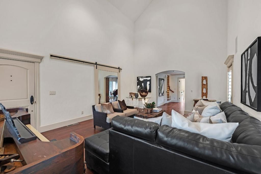 Photo of 1538 Lincoln Avenue, San Jose, CA 95125 (MLS # ML82036742)