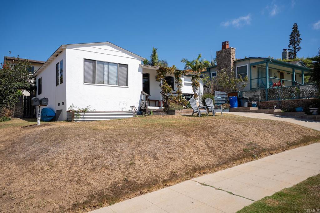 4670 72 Pescadero Avenue