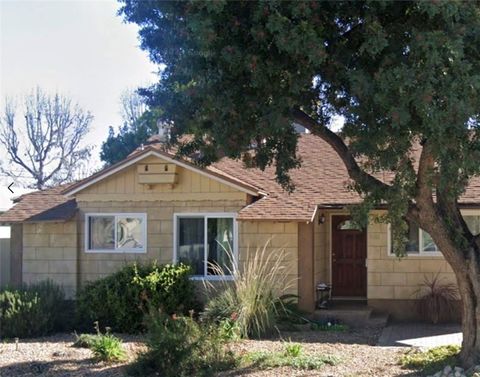 Photo of 5452 Halbrent Avenue, Sherman Oaks, CA 91411 (MLS # SR26137911)
