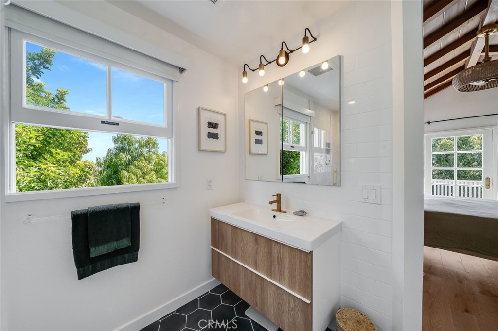 Palisades (PS) - Residential Lease
