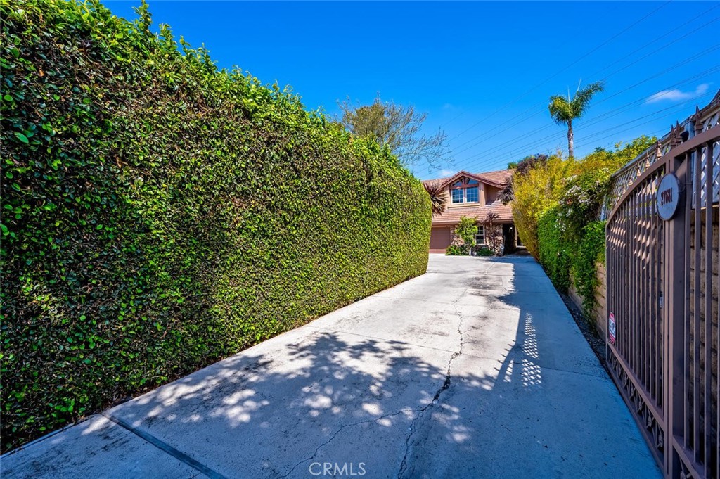 27681 Paseo Esteban