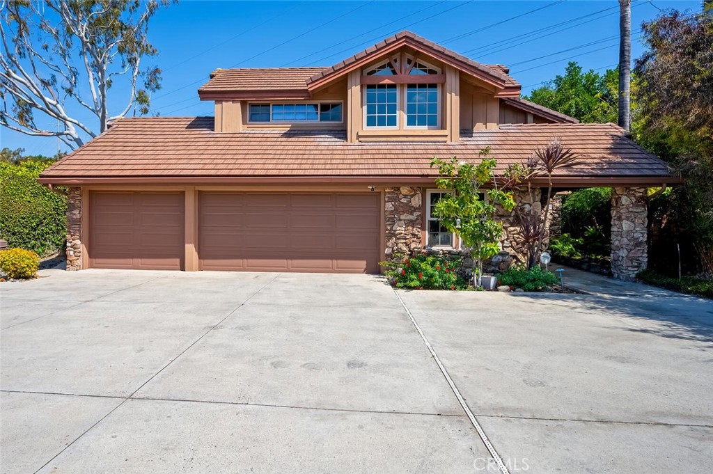27681 Paseo Esteban