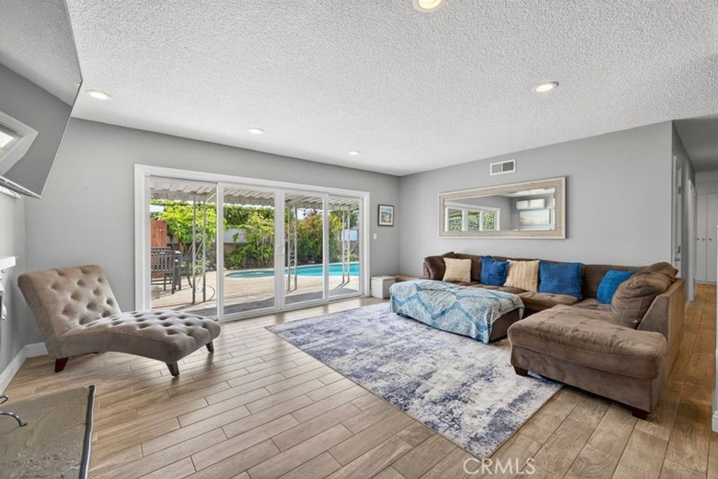 Photo of 6082 Medford Dr, Huntington Beach, CA 92647 (MLS # OC26083544)