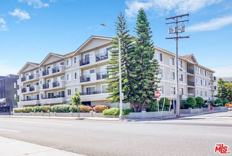 Not to be missed, this light and bright Second-level 1-bed corner condo with 2 balconies! This clean, modern unit has been impeccably maintained with hardwood flooring, shatters, and a walk-in closet with an Elfa system from the Container Store. The condo is filled with an abundance of natural light and fresh air. Community laundry on each floor of the building. Two spaces (tandem) secure parking in a gated community garage, controlled access building with elevator. Great location in the heart of Santa Monica, close proximity to St. John's Hospital, shopping, transportation (Buses and Expo-line), and the beach. Available Nov 1st. Tenants to get and maintain renter's insurance.