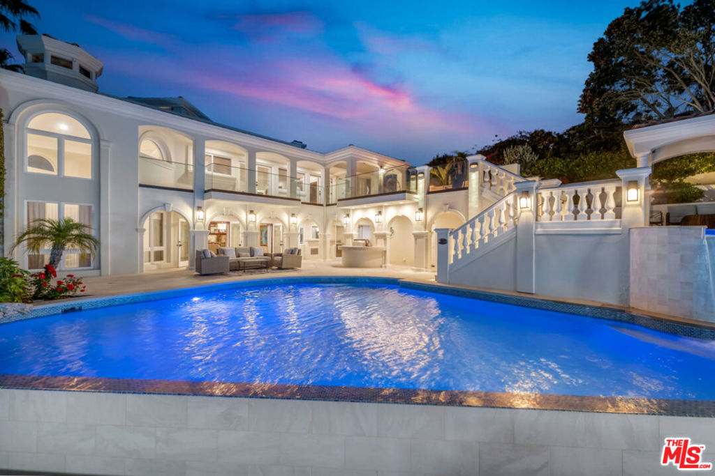 8 Saint Tropez