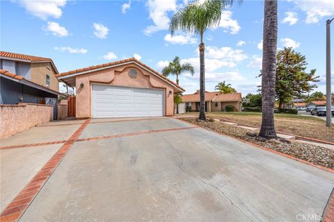 Photo of 39875 Knollridge Dr, Temecula, CA 92591 (MLS # OC26085774)