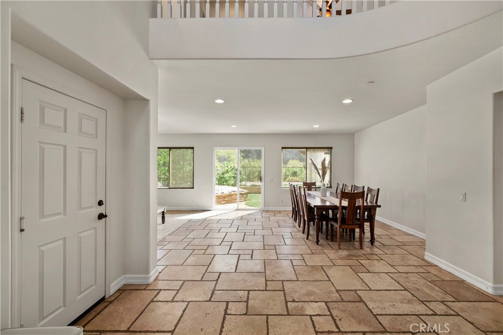 22 River Rock Court