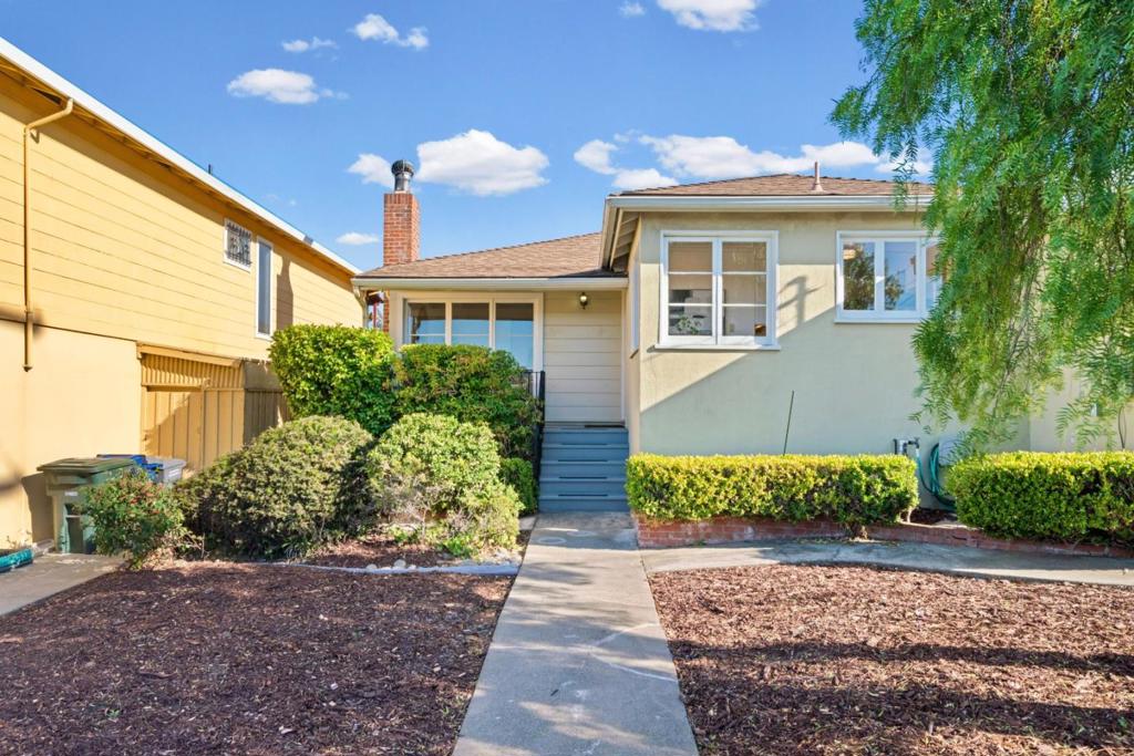 371 Paramount Drive
