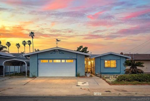 3578 Gaylord Ct San Diego CA 92117