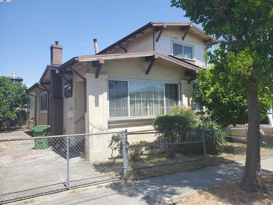 Excellent investment opportunity! This spacious 3-bedroom, 2.5-bath fixer offers strong upside potential with great bones and a flexible floor plan. Features include a formal dining room, living room, bonus room, and a large kitchen—ideal for value-added improvements. So much potential! This is a must see!