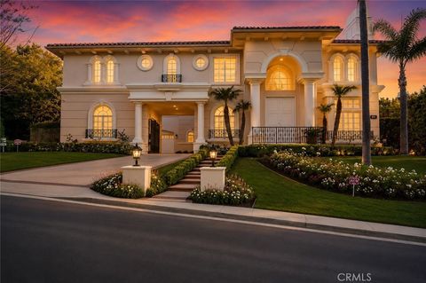 Photo of 3815 Marfield AVE, Tarzana, CA 91356 (MLS # SR26112412)