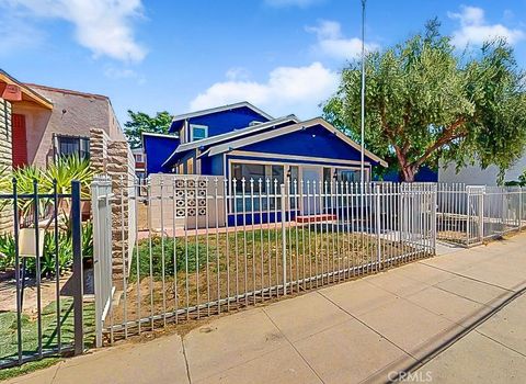 1825 Baker Street Bakersfield CA 93305