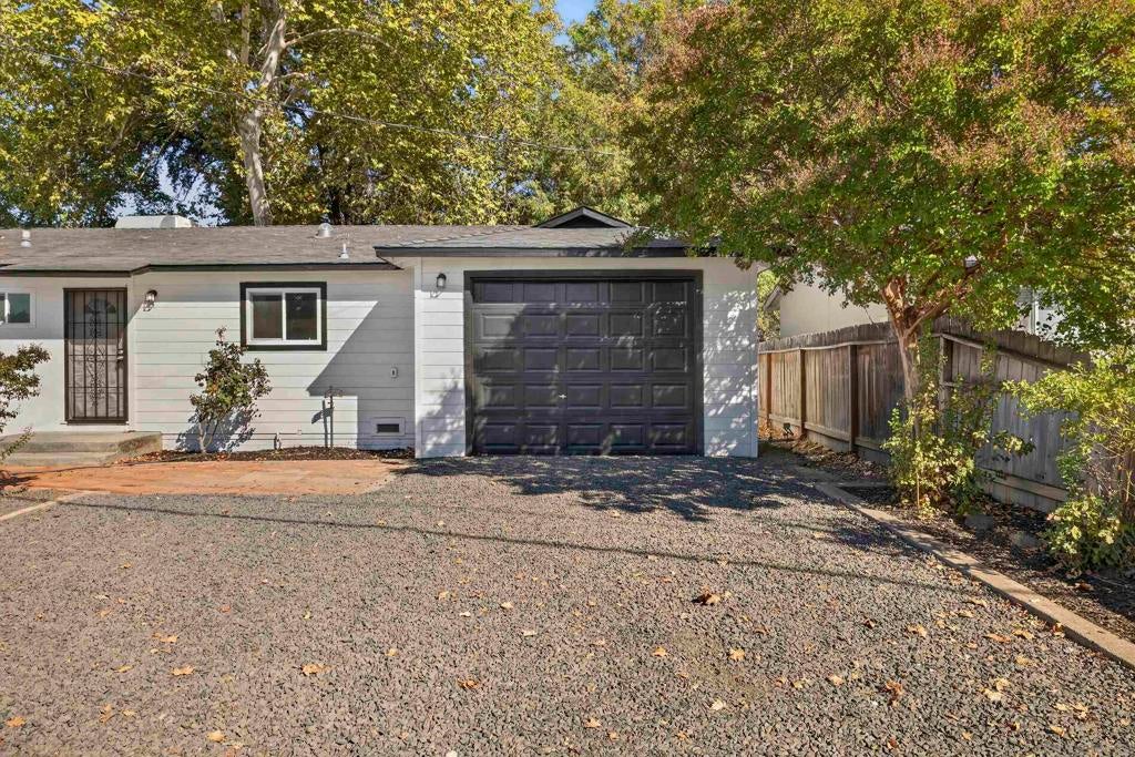 996 E Eaton Rd