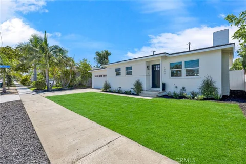MLS: OC26132641