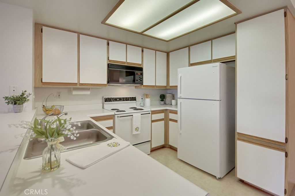 2800 Keller Drive 282