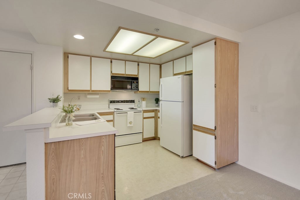 2800 Keller Drive 282