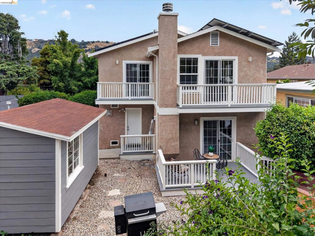 7925 Greenly Dr DR, Oakland CA 94605
