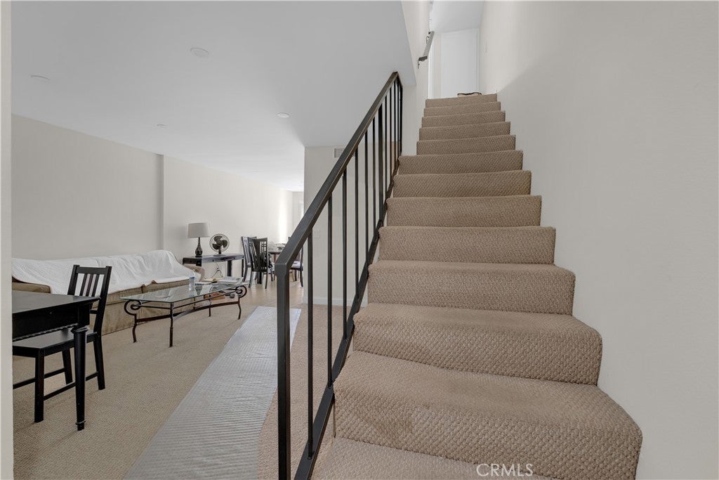 6107 Orange Avenue 11