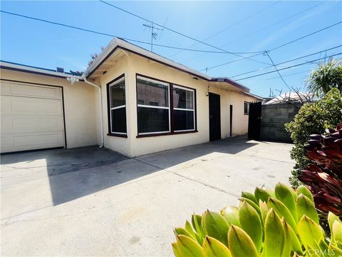 Photo of 4824 W 117th St, Hawthorne, CA 90250 (MLS # PW26076513)