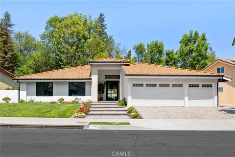 Photo of 5100 Orrville Avenue, Woodland Hills, CA 91367 (MLS # SR25114689)